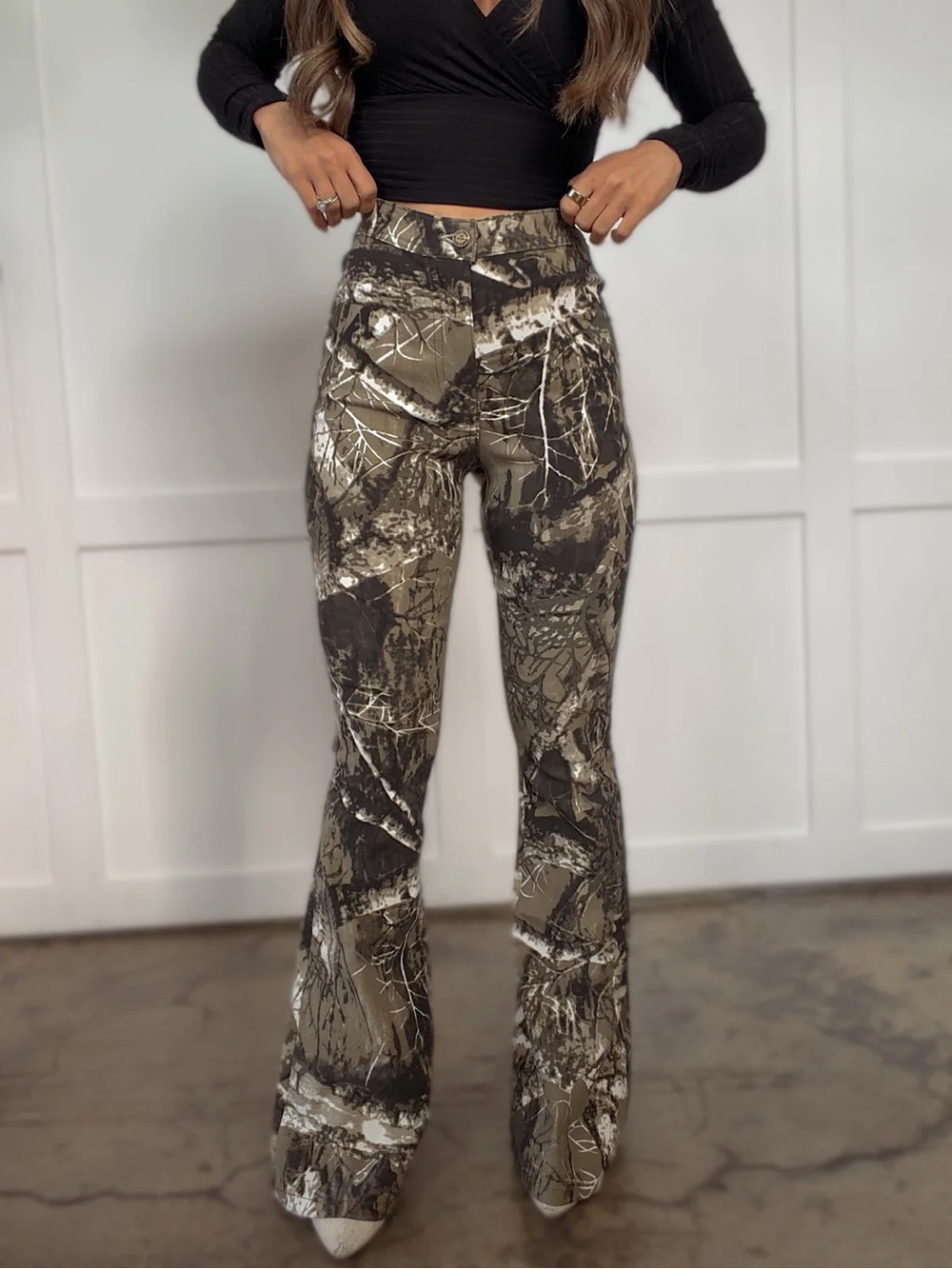 NWT - “Fiona” High-Waist Camo Flares - Moss Brown Camo